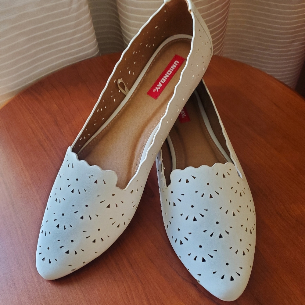 Union bay white loafer/ Flats